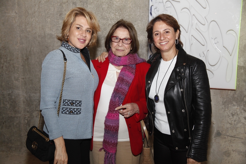 ITINÉRAIRES - Upcycled Contemporary Art exhibition